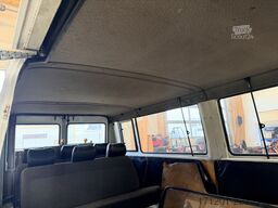 MERCEDES-BENZ 207 D T1 Bremer 9-Sitzer1. Hand!