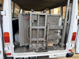 MERCEDES-BENZ 207 D T1 Bremer 9-Sitzer1. Hand!