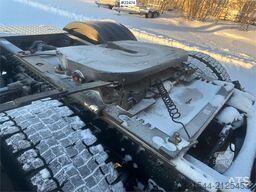 Volvo FH 520 tandem tractor w/ hydraulics, ADR rigged, E