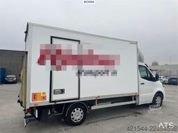 Mercedes-Benz Sprinter 4x2 box truck.