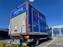 Mercedes-Benz Sprinter 519 Box Van w/Tail Lift – Shelving – 2 Se