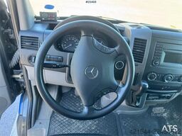Mercedes-Benz Sprinter 519 Box Van w/Tail Lift – Shelving – 2 Se