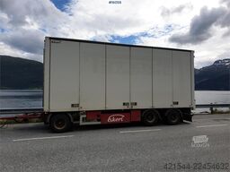 Volvo FH16 540 w/ 2004 Ekeri cabinet trailer