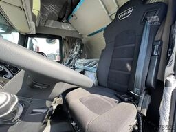Iveco X-WAY 570 6x4 BL Kurzholz-LKW Kran nach Wahl