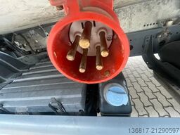 MERCEDES-BENZ Atego 1223 4x2 Kühlkoffer Thermo King Palfinger