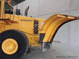 VOLVO L180E
