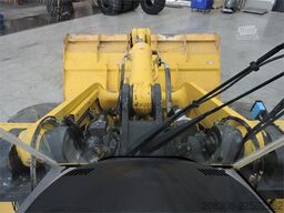 KOMATSU WA470