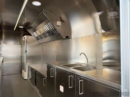 ESSELMANN Delistar Foodtruck 5000 ähn. Airstream