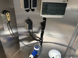 ESSELMANN Delistar Foodtruck 5000 ähn. Airstream