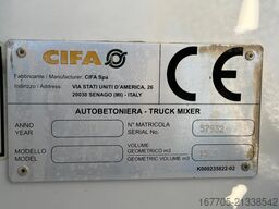 Mercedes-Benz AROCS 3241