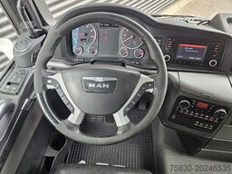 MAN TGX 33.560 6x4 / RETARDER / 464 dkm
