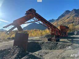 Terex Finlay Hydrascreen screener with feed hopper