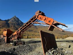 Terex Finlay Hydrascreen screener with feed hopper