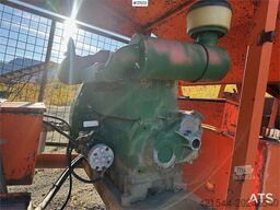 Terex Finlay Hydrascreen screener with feed hopper