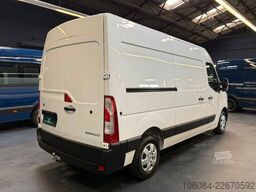 RENAULT Master Kasten L2H2 Klima Tempomat R-CAM AHK 2,5T