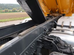 Mercedes-Benz Arocs 3251 8x4