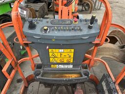 JLG E 300 AJP
