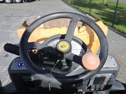 Ausa D100 AHG | ROTATING TIP | LOW HOURS | GOOD TIRES