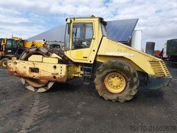 Bomag BW 225 D-3 / 2001 / nur 3.824h! / Variocontrol