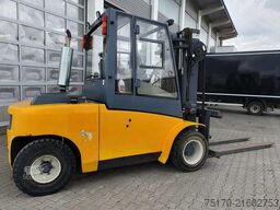 Jungheinrich DFG 680 / 4.500mm / 2.413h / Zinkenverstellgerät