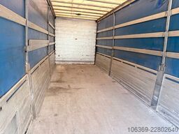 SCANIA P280 4x2 Euro 5 7,7 m Curtainsider and Tailli