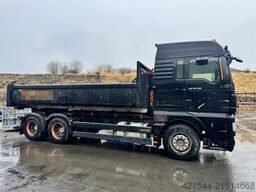 MAN TGX 26.480 6x2 hooklift truck with box – crane hyd