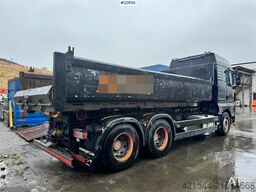 MAN TGX 26.480 6x2 hooklift truck with box – crane hyd