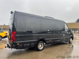 Mercedes-Benz Atlas Sprinter 519 CDI Minibus – 17 seats – 258,00