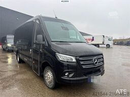 Mercedes-Benz Atlas Sprinter 519 CDI Minibus – 17 seats – 258,00