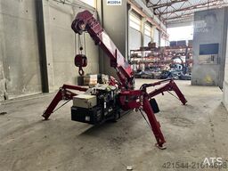 Unic URW-295 crawler crane – only 380 hours!