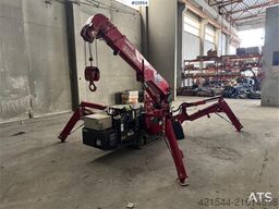 Unic URW-295 crawler crane – only 380 hours!