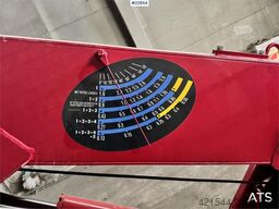 Unic URW-295 crawler crane – only 380 hours!