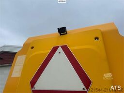 Dieci Pegasus 40.25 w/ jib, hydraulic crew basket, bucke