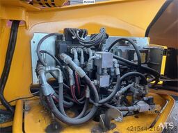 Dieci Pegasus 40.25 w/ jib, hydraulic crew basket, bucke