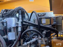 Dieci Pegasus 40.25 w/ jib, hydraulic crew basket, bucke