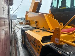 Dieci Pegasus 40.25 w/ jib, hydraulic crew basket, bucke