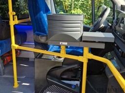 MERCEDES-BENZ Heckniederflur Sprinter 517 / 4 er Bestuhlung