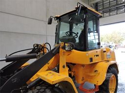 VOLVO L30G + Fork