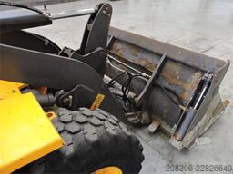 VOLVO L30G + Fork