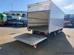 FUSO Canter 7C18 3-Sitzer Klima Koffer Ladebordwand