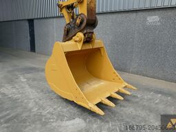 Caterpillar 320FL