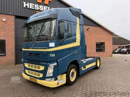 Volvo FH 460 4X2 Globetrotter XL 2x tank NL Truck VEB...