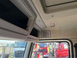 Volvo FL 240 + LOADLIFT + 14 T + EURO 5