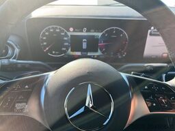 Mercedes-Benz V 300 d 4MATIC AVANTGARDE AMG Pano Standh. AHK Sound