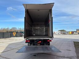 Scania R 410 6x2*4 CNG / RETARDER / BOX L=6970 mm