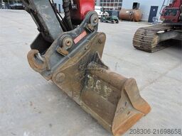 LIEBHERR R906