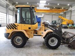 VOLVO L30B