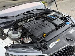 SKODA Superb 2.0 TDI SCR DSG Active Combi Panoramadach