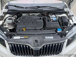 SKODA Superb 2.0 TDI SCR DSG Active Combi Panoramadach