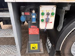 Renault D12 Steiger  France Elevateur 192 CPM